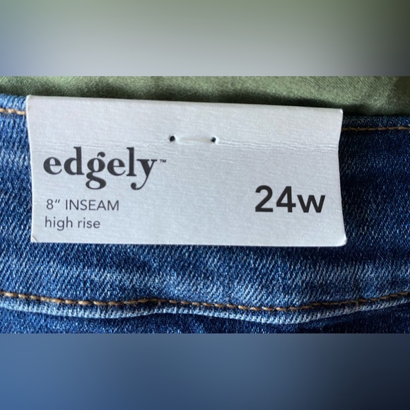 Edgely 8” Inseam High Rise Shorts - Picture 6 of 7